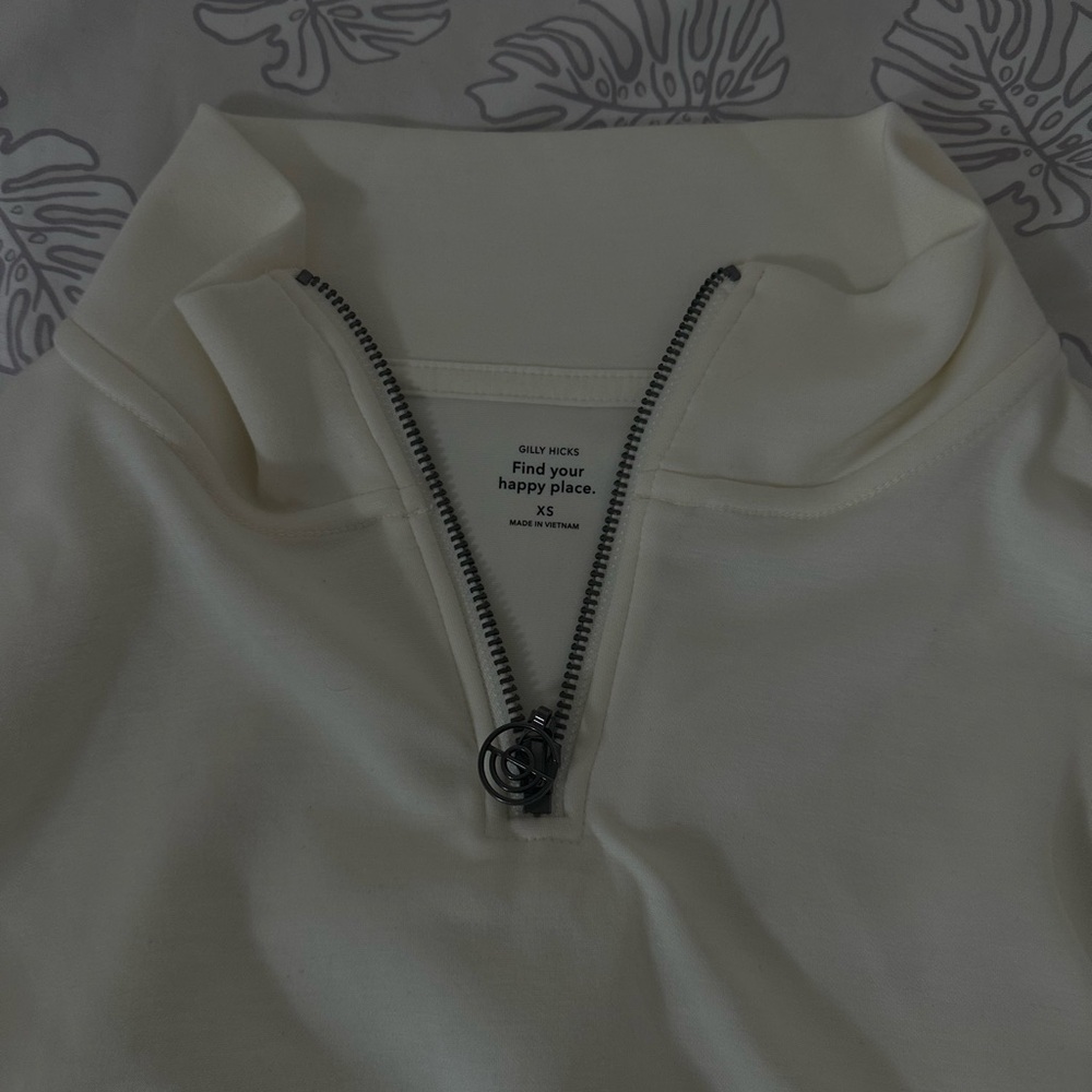 Hollister Cream Half-Zip Sweatshirt
